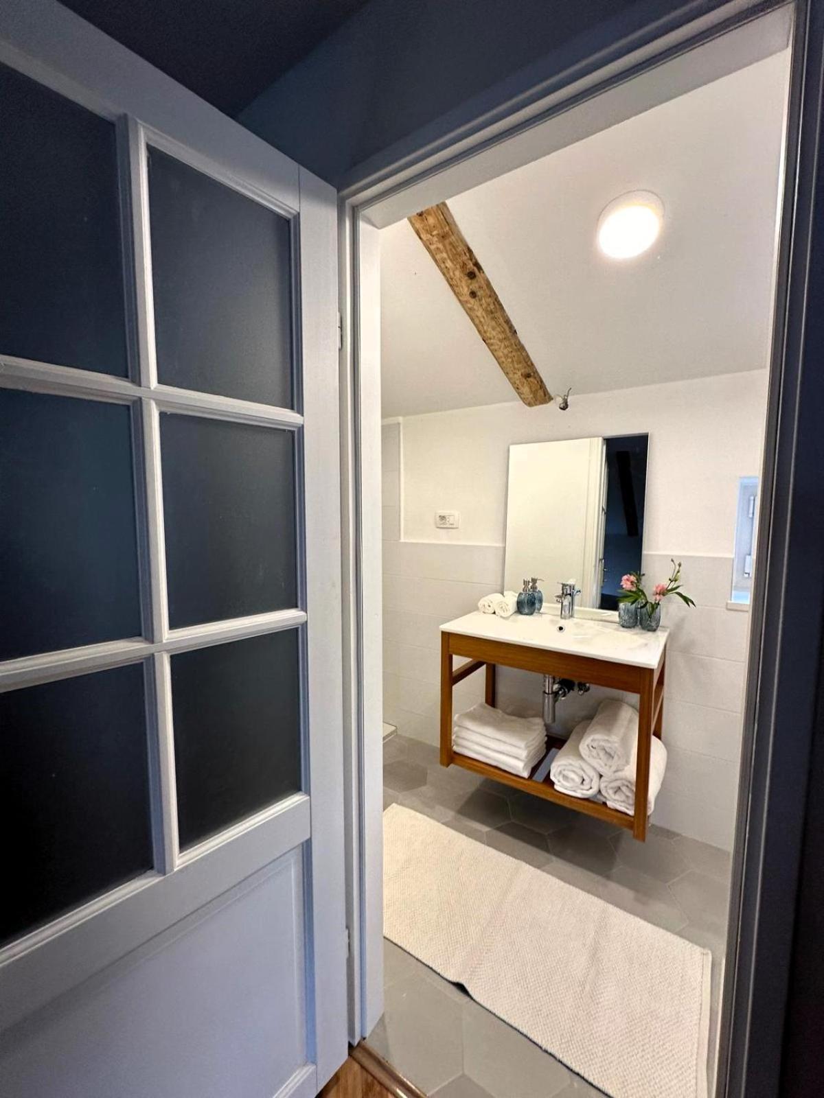 Cotton House Homestay Novi Vinodolski
