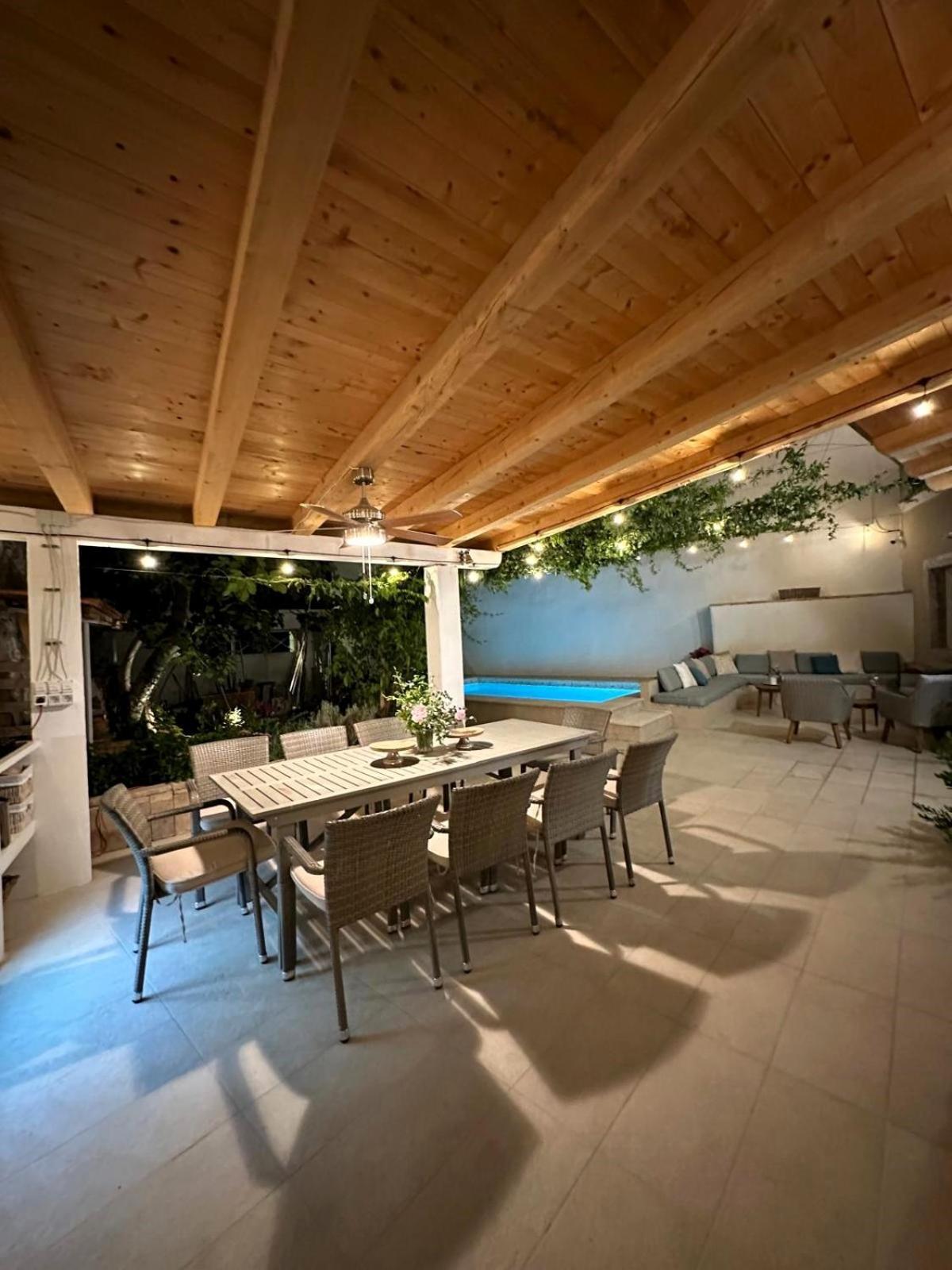 Homestay Cotton House *